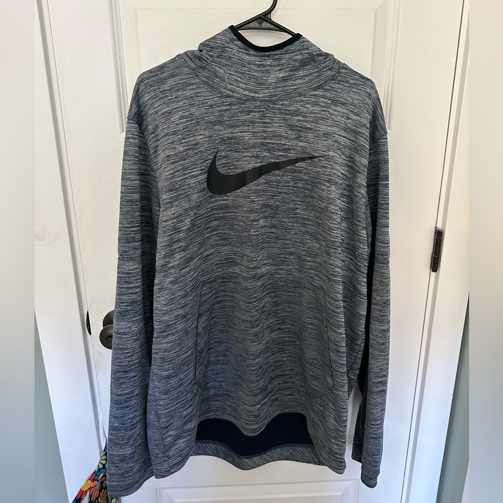 Navy blue Nike sweatshirt